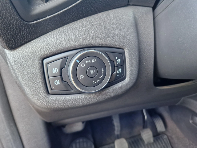 Ford Connect 1.0i - автомобили, коли, обяви за нови и употребявани 13