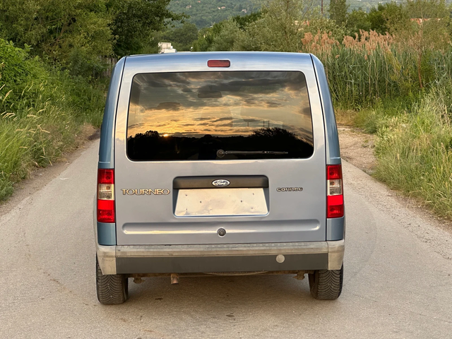 Ford Connect 1.8tdci - автомобили, коли, обяви за нови и употребявани 4