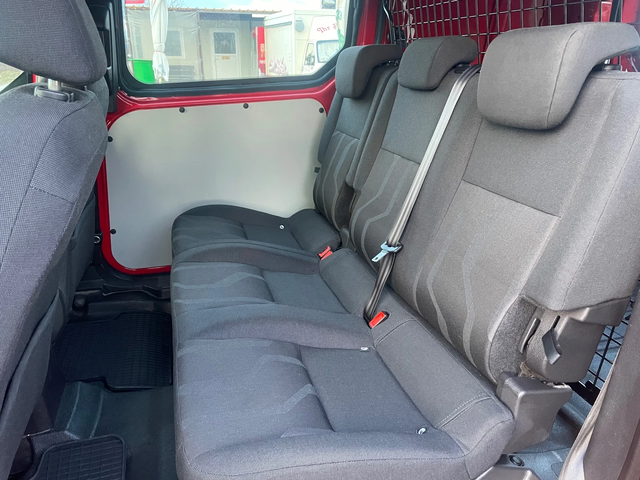 Ford Connect MAXI-1.6TDCI-95-ITALIA - автомобили, коли, обяви за нови и употребявани 11