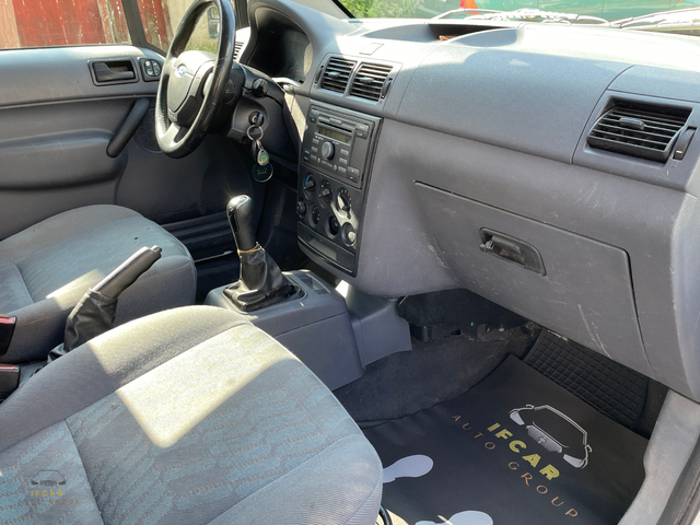 Ford Connect Tourneo 1.8 TDCi* 4+ 1* Категория N1* Товаро-пътнически* - автомобили, коли, обяви за нови и употребявани 11