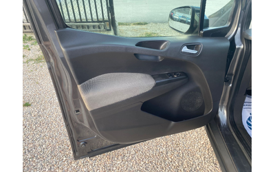 Ford Courier 1.5 Дизел, 2017 г., 95 к.с., 135000 км.,ТОП - автомобили, коли, обяви за нови и употребявани 9