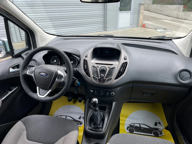 Ford Courier Италия 1.5 - автомобили, коли, обяви за нови и употребявани 9