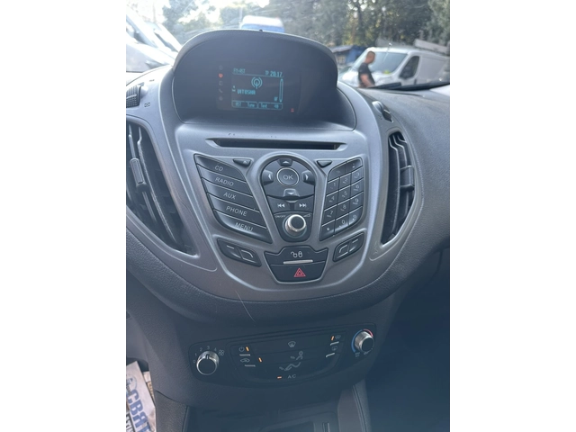 Ford Courier 1.5TD - автомобили, коли, обяви за нови и употребявани 9