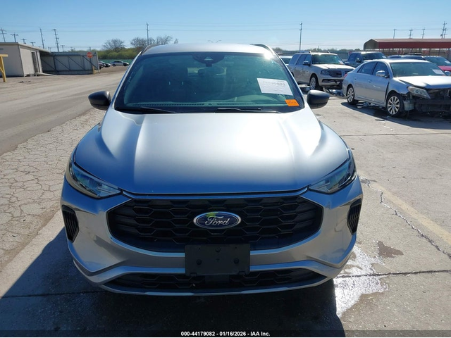 FORD Escape 1.5L I-3 DI, DOHC, VVT, TURBO, 180HP Front Wheel Drive - автомобили, коли, обяви за нови и употребявани 11