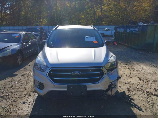 Ford Escape 1.5L I-4 DI, DOHC, VVT, TURBO, 179HP Front Wheel Drive - автомобили, коли, обяви за нови и употребявани 11