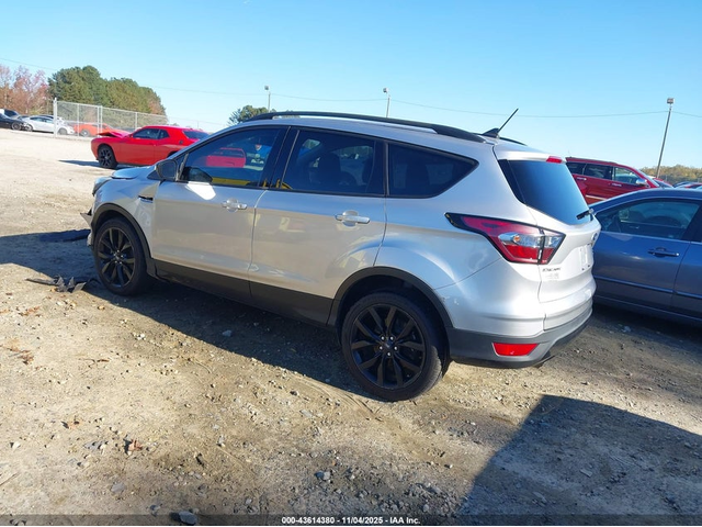 Ford Escape 1.5L I-4 DI, DOHC, VVT, TURBO, 179HP Front Wheel Drive - автомобили, коли, обяви за нови и употребявани 2