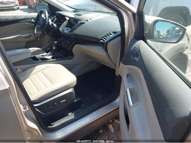 Ford Escape 1.5L I-4 DI, DOHC, VVT, TURBO, 179HP Front Wheel Drive - автомобили, коли, обяви за нови и употребявани 4