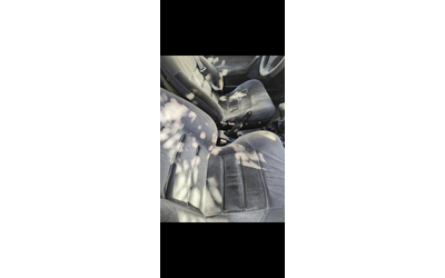 Ford Escort Има монитор с тъч скрин и камера за задно връщане - автомобили, коли, обяви за нови и употребявани 7