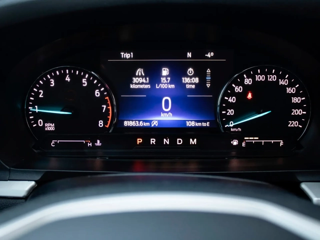 Ford Explorer 4x4 XLT - NAVI-3RD ROW SEATS-NO ACCIDENTS-CARPLAY - автомобили, коли, обяви за нови и употребявани 7