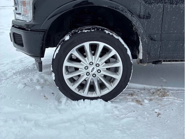 Ford F150 * Limited 4WD SuperCrew 5.5' Box * CARFAX * ЦЕ - автомобили, коли, обяви за нови и употребявани 6