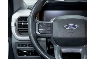 Ford F150 Lightning XLT SuperCrew* ДИСТРОНИК* МЪРТВА* 360 - автомобили, коли, обяви за нови и употребявани 8