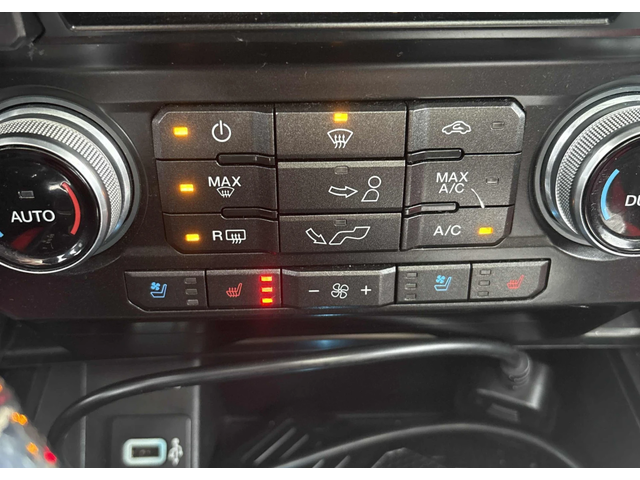 Ford F150 4WD SuperCrew Box* CARFAX* ВИДЕО - автомобили, коли, обяви за нови и употребявани 9