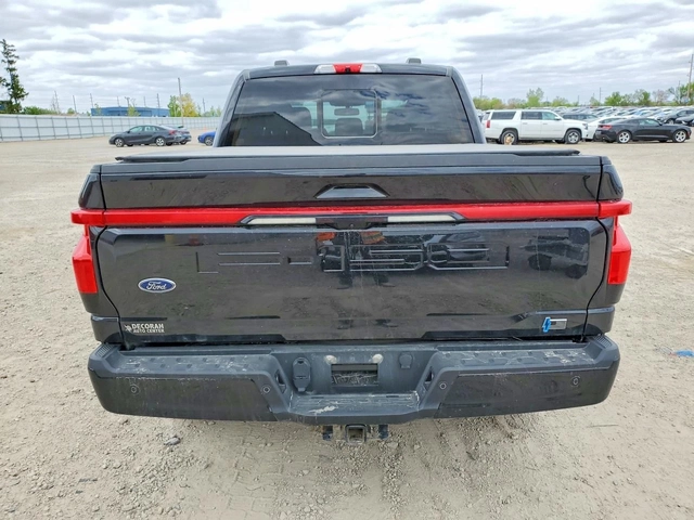 Ford F150 LIGHTNING PRO 4x4 - автомобили, коли, обяви за нови и употребявани 5
