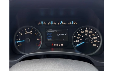 Ford F150 4WD SuperCrew Box * V8 * ПАНОРАМА * CARFAX - автомобили, коли, обяви за нови и употребявани 9