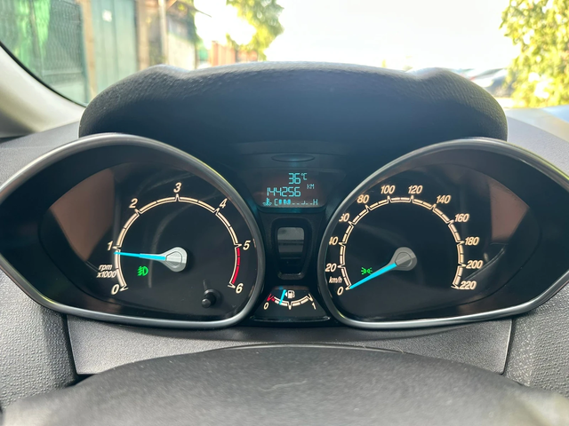 Ford Fiesta 1, 500TDCI EURO5B - автомобили, коли, обяви за нови и употребявани 12