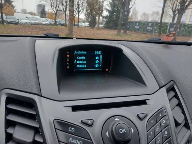 Ford Fiesta 1, 5TDCI EURO 5B 75ps - автомобили, коли, обяви за нови и употребявани 10