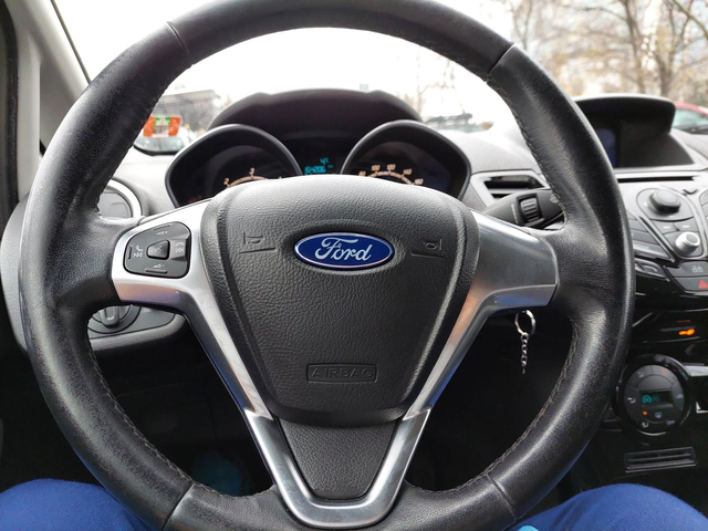 Ford Fiesta 1,5d 75ps NAVI LED - автомобили, коли, обяви за нови и употребявани 7