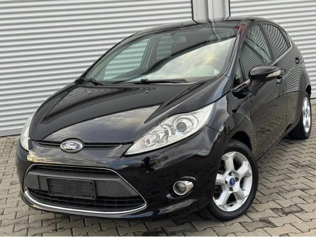 Ford Fiesta 1, 3i 82ps, 5вр., Titanium, ел.пак., климатр., мул - автомобили, коли, обяви за нови и употребявани 0