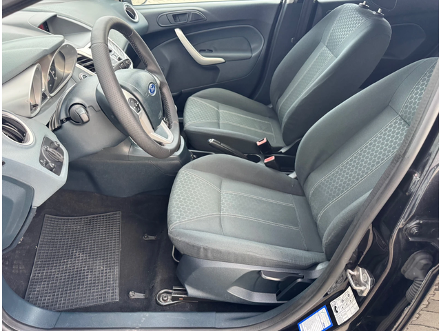 Ford Fiesta 1, 3i 82ps, 5вр., Titanium, ел.пак., климатр., мул - автомобили, коли, обяви за нови и употребявани 13