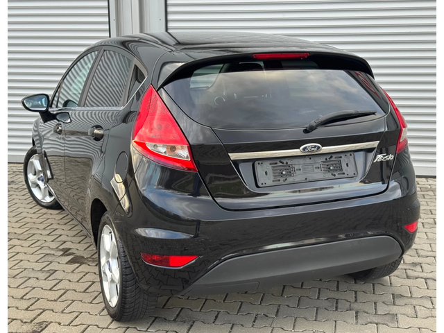 Ford Fiesta 1, 3i 82ps, 5вр., Titanium, ел.пак., климатр., мул - автомобили, коли, обяви за нови и употребявани 5