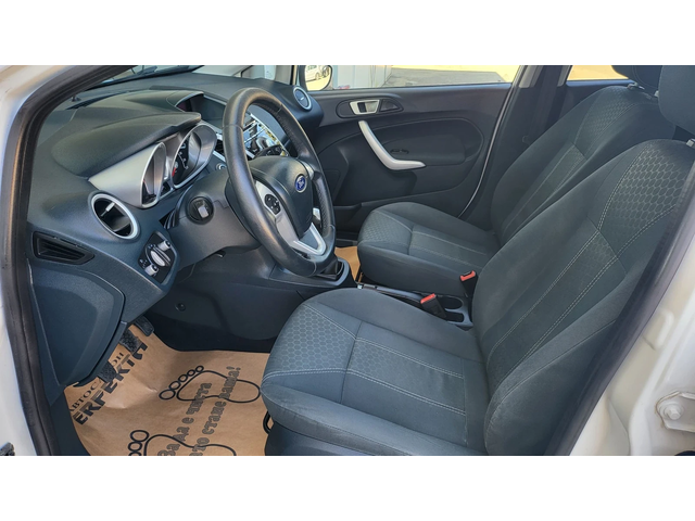 Ford Fiesta 1.4 дизел 70к.с. - автомобили, коли, обяви за нови и употребявани 11