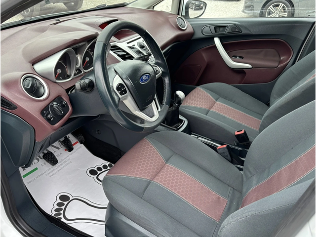 Ford Fiesta 1.2i* 82к.c* Лизинг - автомобили, коли, обяви за нови и употребявани 4