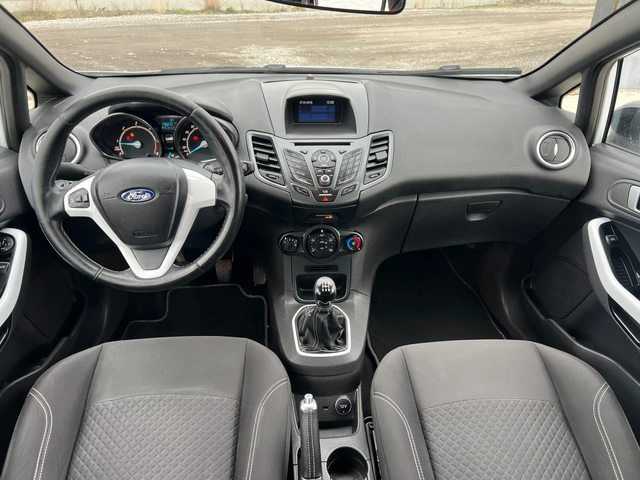 Ford Fiesta 1.5D Euro 6B - автомобили, коли, обяви за нови и употребявани 9