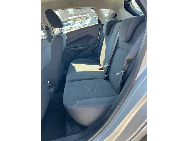 Ford Fiesta E5B - автомобили, коли, обяви за нови и употребявани 12