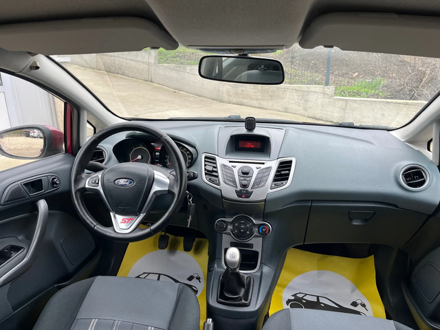 Ford Fiesta 1.4tdci - автомобили, коли, обяви за нови и употребявани 9