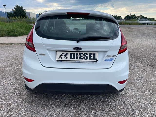 Ford Fiesta 1.4HDI-70-ITALIA - автомобили, коли, обяви за нови и употребявани 9