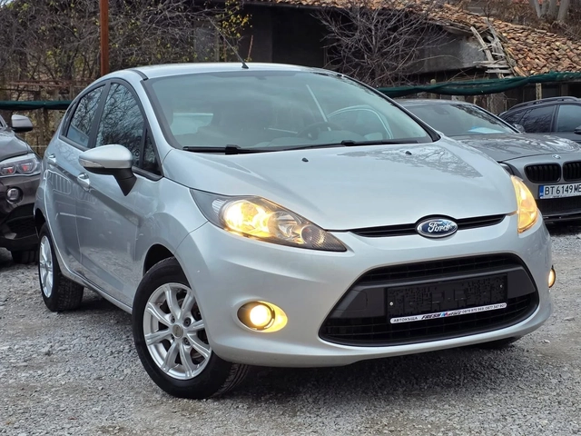 Ford Fiesta 1.25i 60K.C. / КЛИМАТИК / КАТО НОВА / - автомобили, коли, обяви за нови и употребявани 1