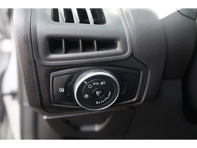 Ford Focus Focus - автомобили, коли, обяви за нови и употребявани 16