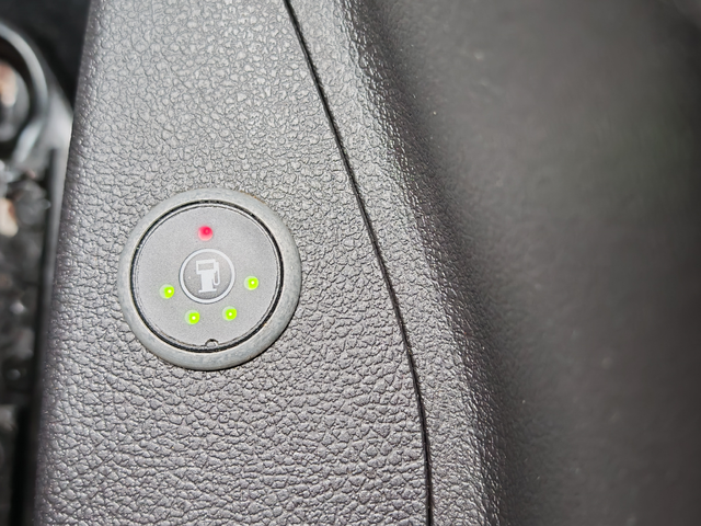 Ford Focus = 1.6= -ГАЗОВА УРЕДБА - автомобили, коли, обяви за нови и употребявани 12