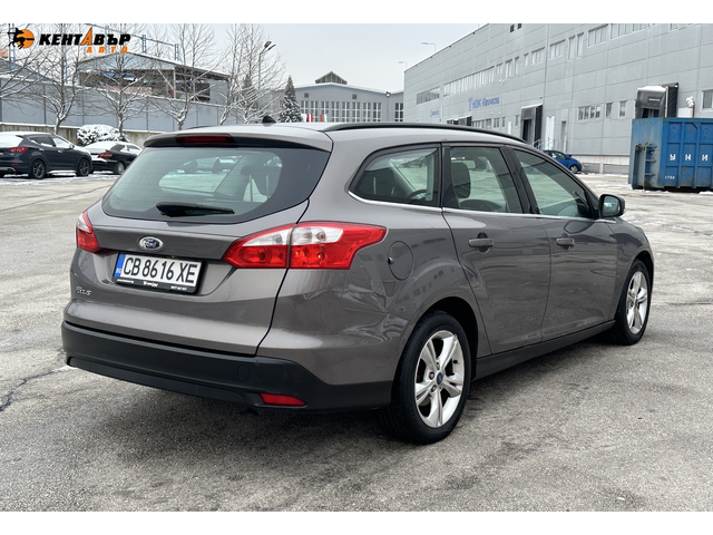Ford Focus 1.6i 123к.с Автомат - автомобили, коли, обяви за нови и употребявани 3