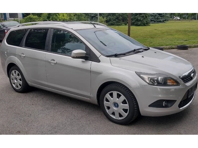 Ford Focus 1, 6d 109ps Ghia - автомобили, коли, обяви за нови и употребявани 1