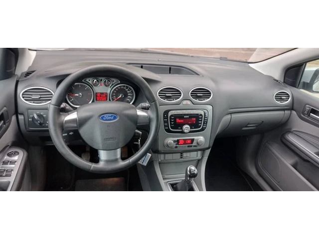 Ford Focus 1, 6d 109ps Ghia - автомобили, коли, обяви за нови и употребявани 5