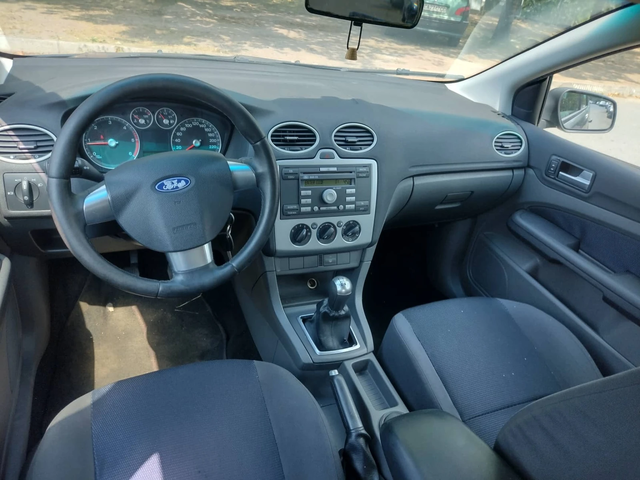 Ford Focus 1,6d 90ps KLIMA - автомобили, коли, обяви за нови и употребявани 4