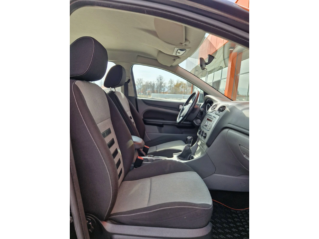 Ford Focus 1.8 / 125 к.с. - автомобили, коли, обяви за нови и употребявани 6