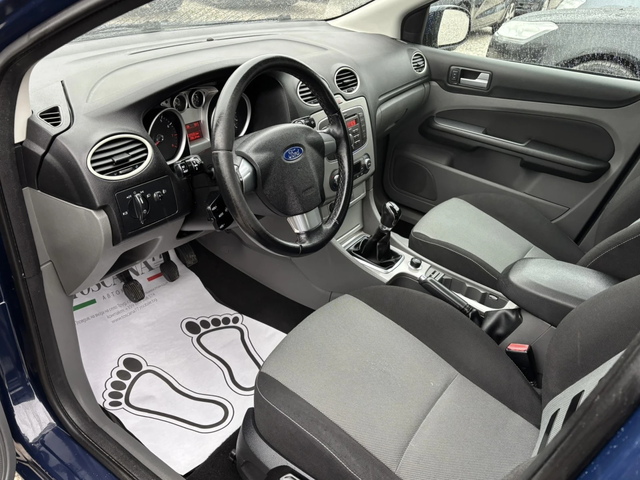 Ford Focus 1.6i* бензин* газ* Euro 4* Лизинг - автомобили, коли, обяви за нови и употребявани 4