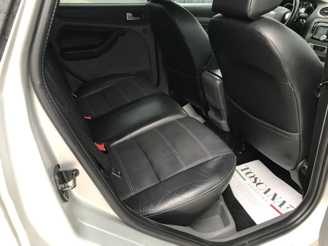 Ford Focus 1.6TDCI* Ghia* 90l.c.* Лизинг - автомобили, коли, обяви за нови и употребявани 7