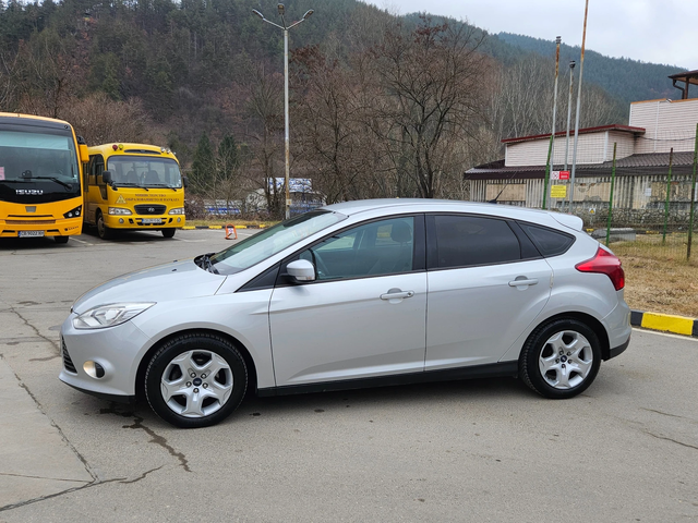 Ford Focus 1.6 Hdi Klimatron/2014g - автомобили, коли, обяви за нови и употребявани 2