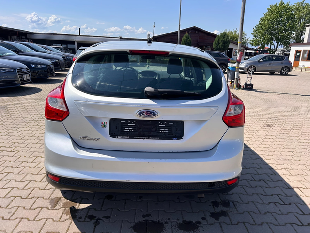 Ford Focus 1.6GAZ EURO 5 - автомобили, коли, обяви за нови и употребявани 6