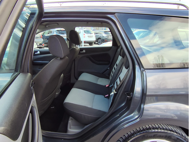 Ford Focus 1.6TDCi* EURO5A* KLIMA* - автомобили, коли, обяви за нови и употребявани 9