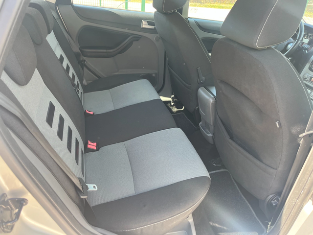 Ford Focus 1.6 Бензин/Газ - автомобили, коли, обяви за нови и употребявани 11