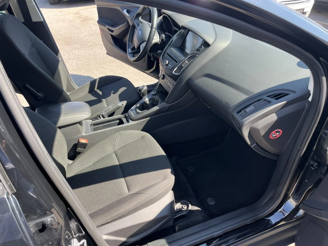 Ford Focus 1.0 T - автомобили, коли, обяви за нови и употребявани 14