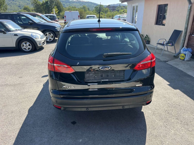 Ford Focus 1.0 T - автомобили, коли, обяви за нови и употребявани 4