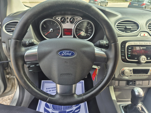 Ford Focus 1.6i GAS - автомобили, коли, обяви за нови и употребявани 13