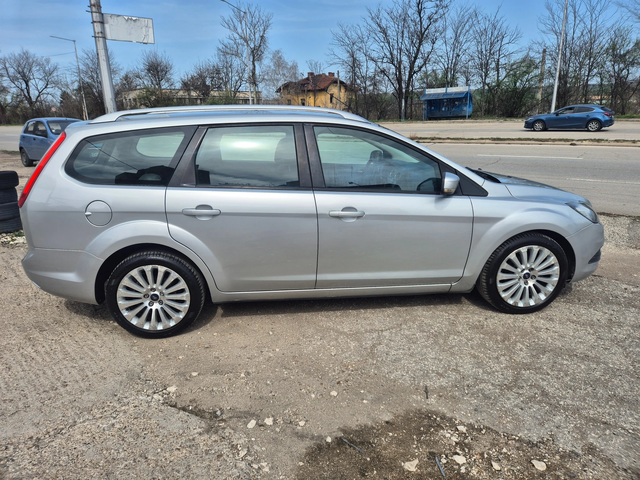 Ford Focus 1.6i GAS - автомобили, коли, обяви за нови и употребявани 3