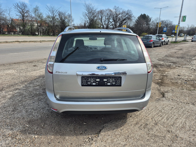 Ford Focus 1.6i GAS - автомобили, коли, обяви за нови и употребявани 5