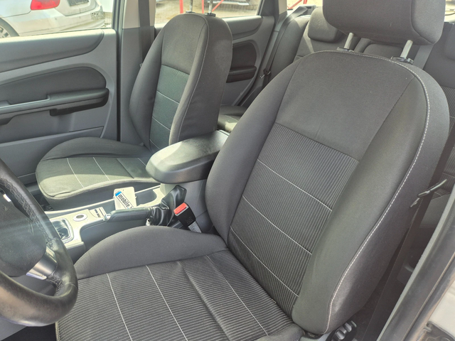 Ford Focus 1.6i GAS - автомобили, коли, обяви за нови и употребявани 9